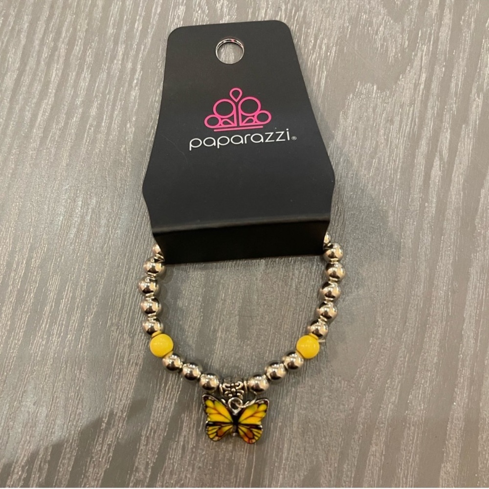 Paparazzi Silver Bracelet with Yellow Accents